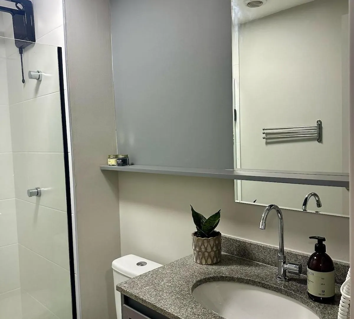 New Studio Aeroporto Congonhas Noise-Reducing Window Σάο Πάολο